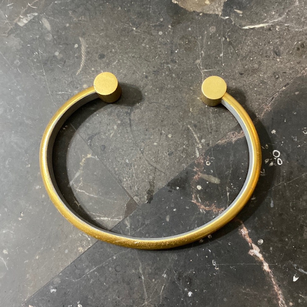 Vintage Q-Ray Cuff Bracelet for Pain Relief
